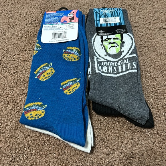 NWT Men Novelty Socks. Four pairs of socks- 2 Nickelodeon and 2 Universal socks. - Picture 2 of 2